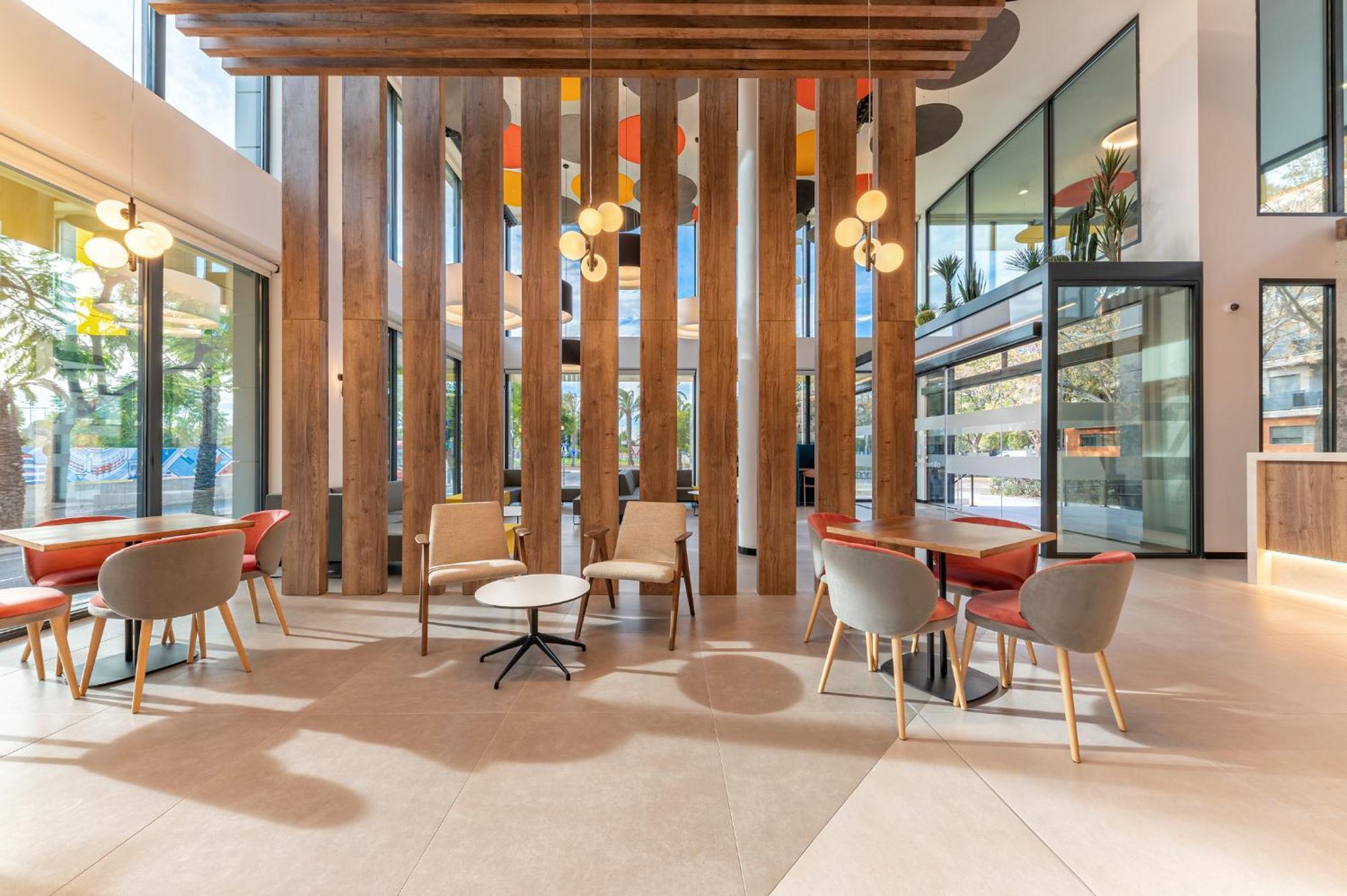 Hotel Villa Universitaria 산비센테델라스페그 외부 사진
