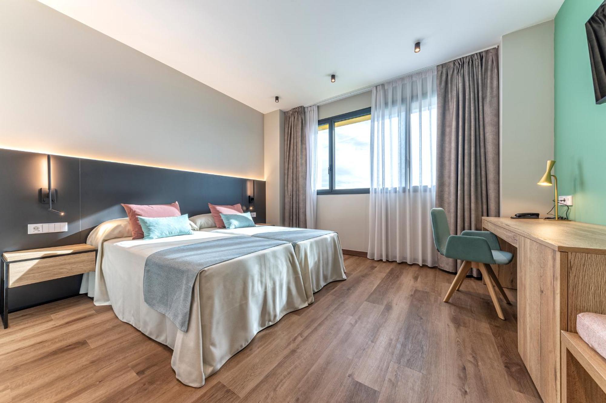 Hotel Villa Universitaria 산비센테델라스페그 외부 사진
